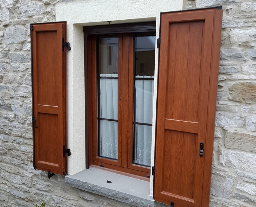 scuri-taro scuro in alluminio